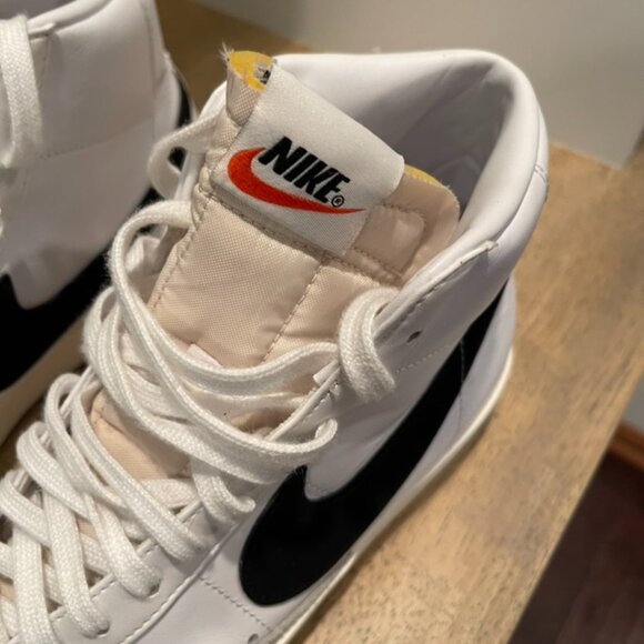 Women's Nike Blazer Mid 77 White, Size US 10, EUC - Picture 4 of 9